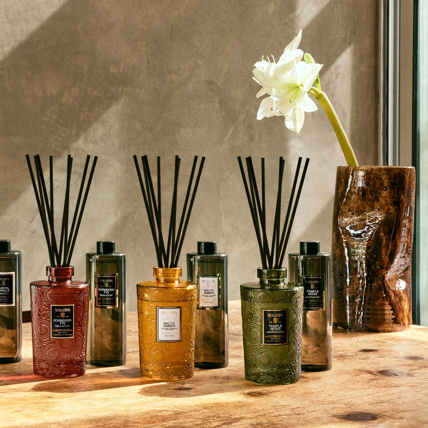 Voluspa Temple Moss - Luxe Reed Diffuser Refill 3 Voluspa Temple Moss - Luxe Reed Diffuser Refill - Image 3