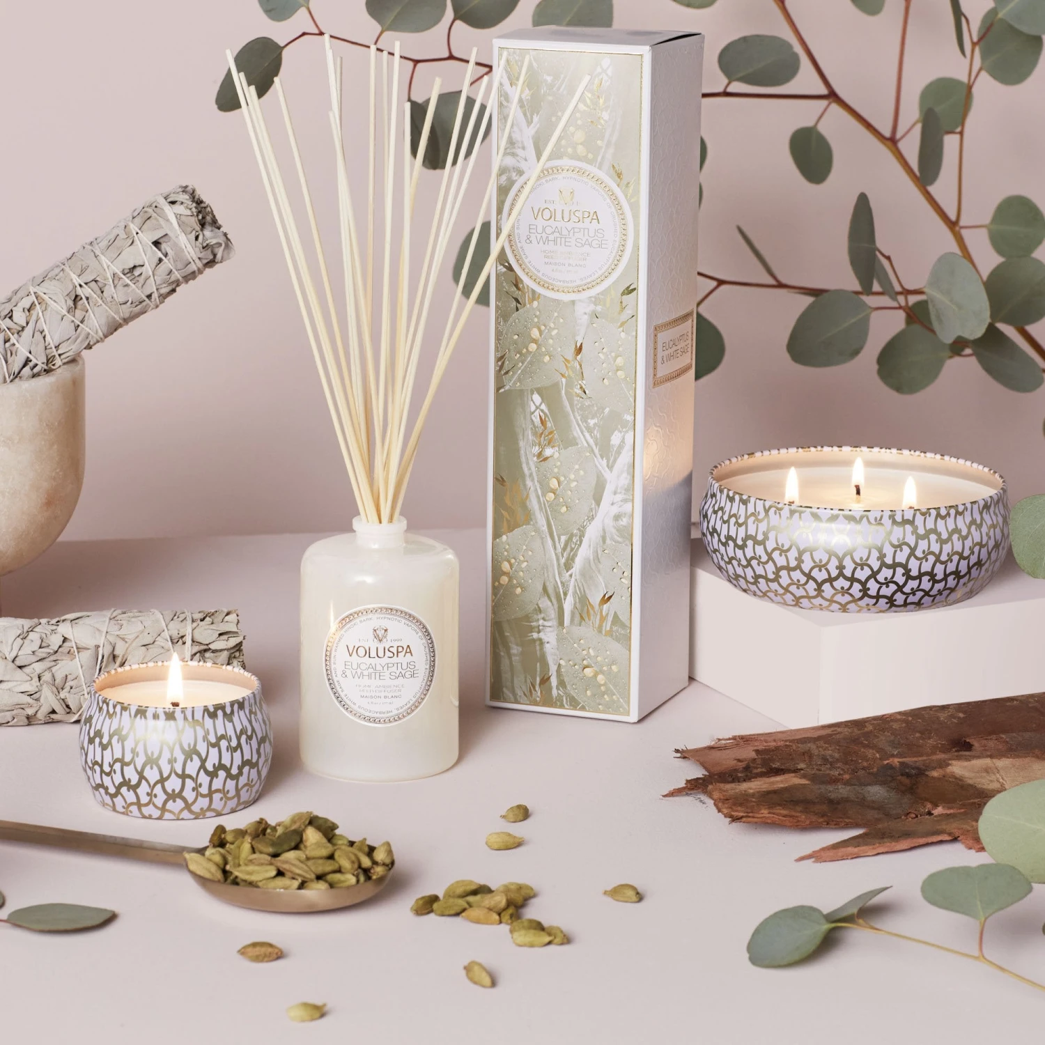 Voluspa Eucalyptus & White Sage - Mini Tin Candle 3 Voluspa Eucalyptus & White Sage - Mini Tin Candle - Image 3