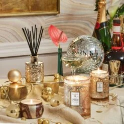 Voluspa Gilt Pomander & Hinoki - Mini Tin Candle -Voluspa Sales Store HO21 LF 72116 73516 72516 73516 Web