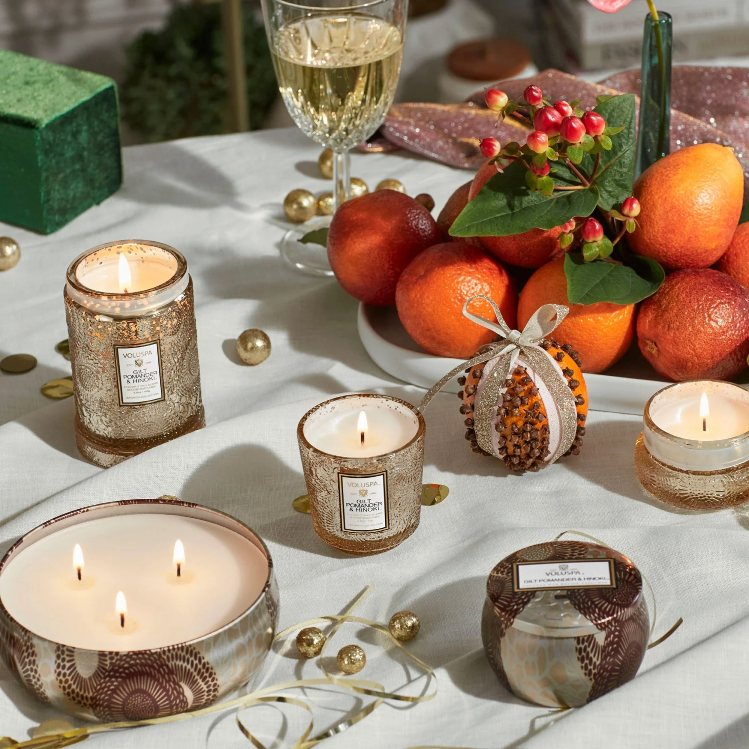 Voluspa Gilt Pomander & Hinoki - Petite Pedestal Candle 4 Voluspa Gilt Pomander & Hinoki - Petite Pedestal Candle - Image 4