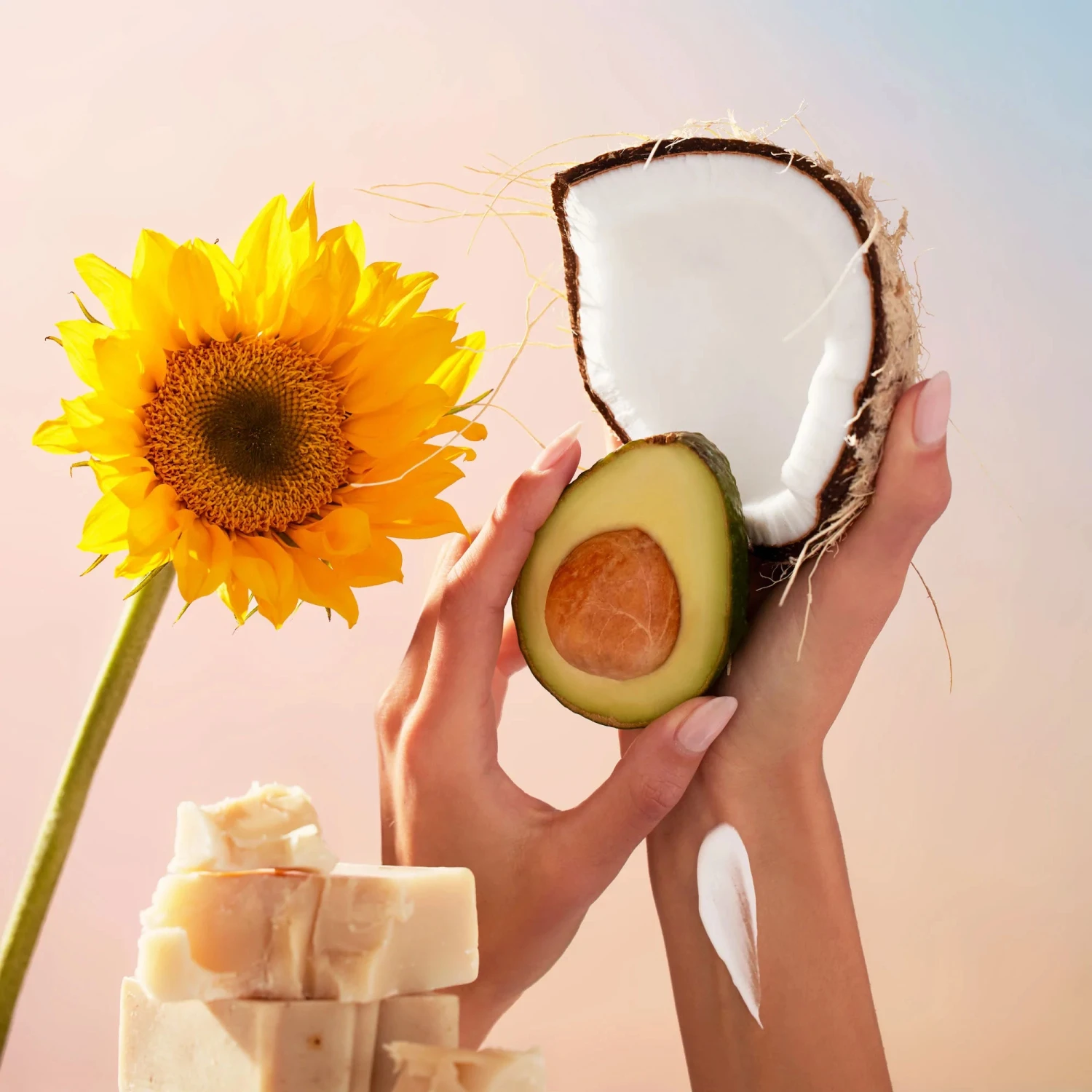 Voluspa Eucalyptus & White Sage - Hand Cream 4 Voluspa Eucalyptus & White Sage - Hand Cream - Image 4