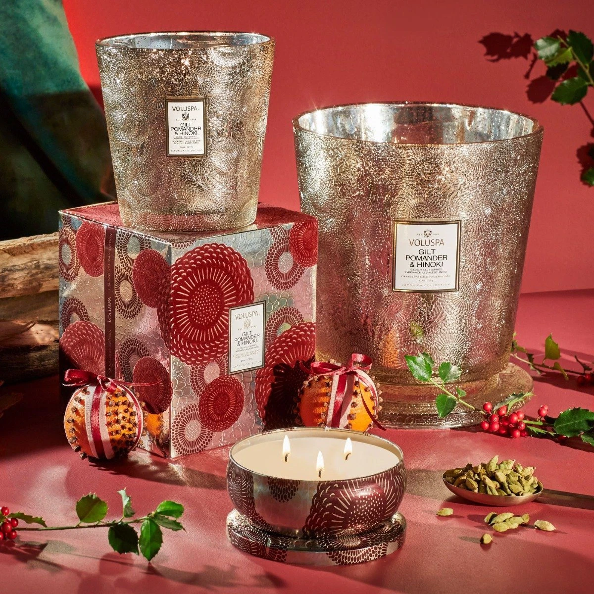 Voluspa - Gilt Pomander & Hinoki 2 Wick Hearth Candle 5 Voluspa - Gilt Pomander & Hinoki 2 Wick Hearth Candle - Image 5