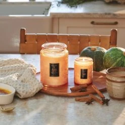 Voluspa - Spiced Pumpkin Latte Candle -Voluspa Sales Store ho21 lf 73521 73321 web 1
