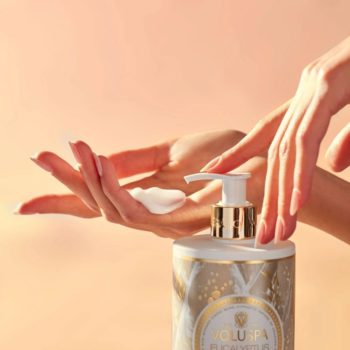 Voluspa - Eucalyptus & White Sage Hand Lotion 2 Voluspa - Eucalyptus & White Sage Hand Lotion - Image 2